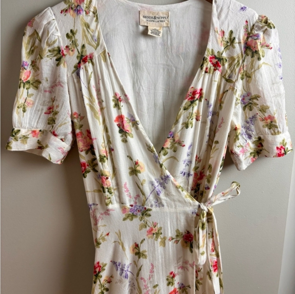 Floral Wrap Dress - Picture 5 of 10